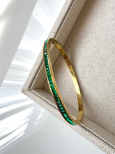 Load image into Gallery viewer, Princess Cuff (Green)