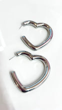 Load image into Gallery viewer, Open Heart Hoops