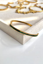 Load image into Gallery viewer, Princess Cuff (Green)