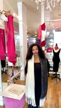 Load image into Gallery viewer, Plush 2 Tone Scarf
