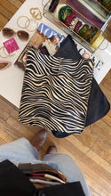 Load image into Gallery viewer, Zebra Trapeze Tote
