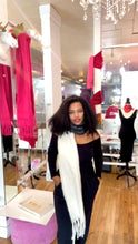 Load image into Gallery viewer, Plush 2 Tone Scarf
