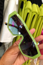 Load image into Gallery viewer, MELROSE SHADES (GREEN)

